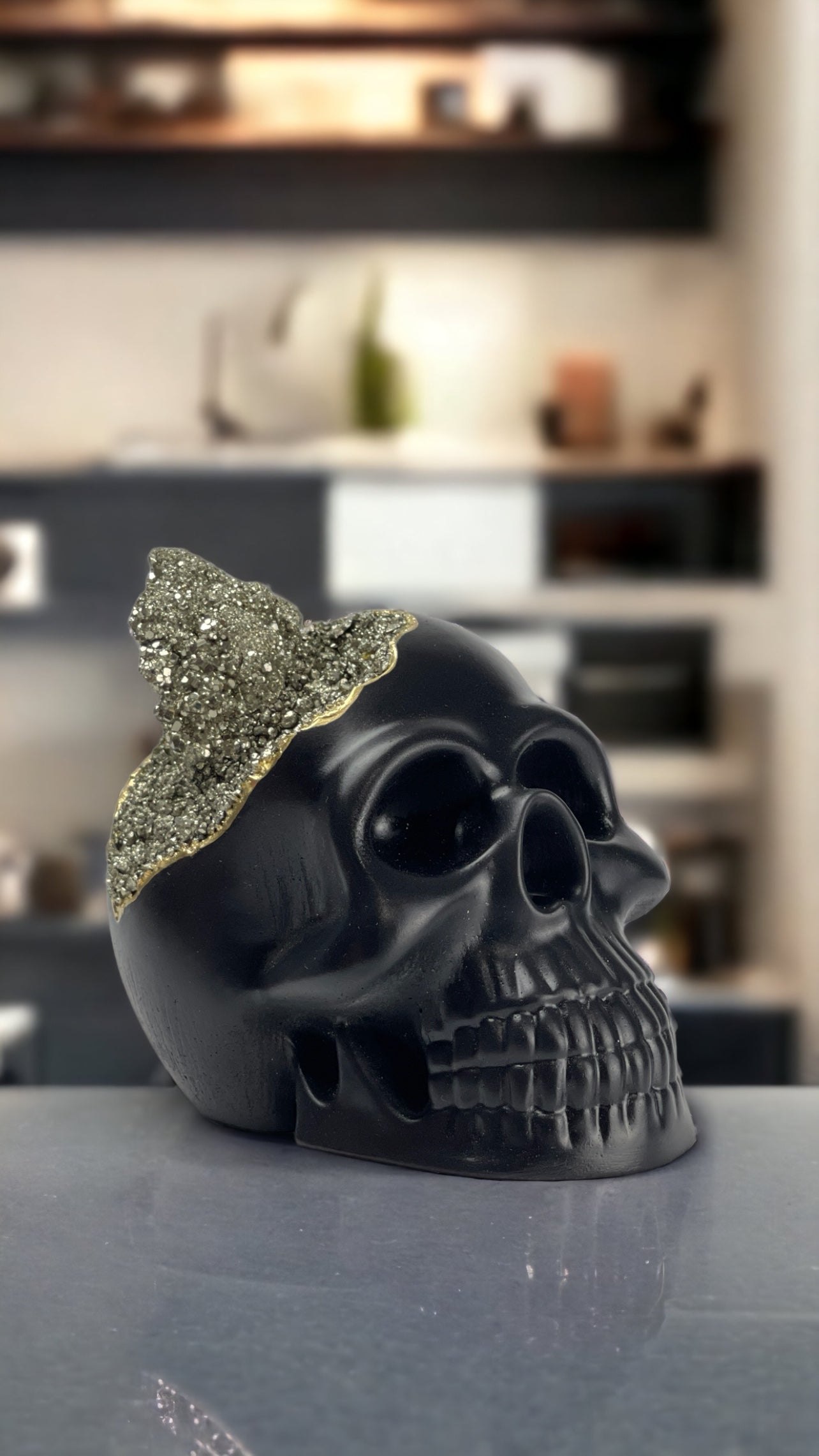 Pyrite Skull Head (black)