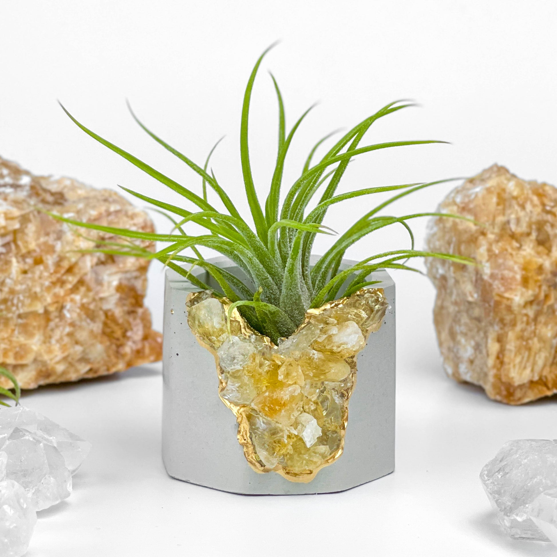 AURA 8 HOME