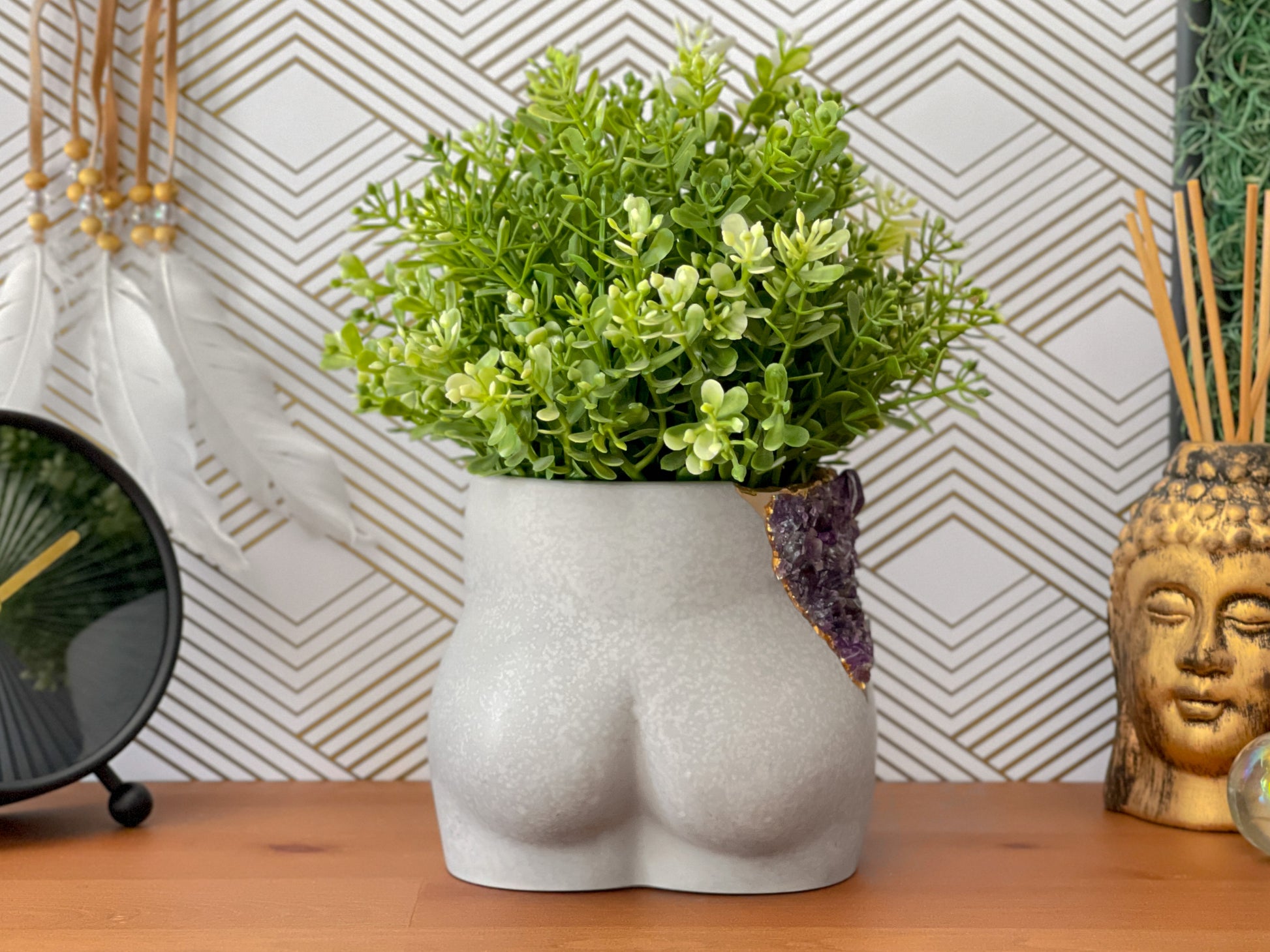 bum plant pot Amethyst Butt Planter 7624369537174