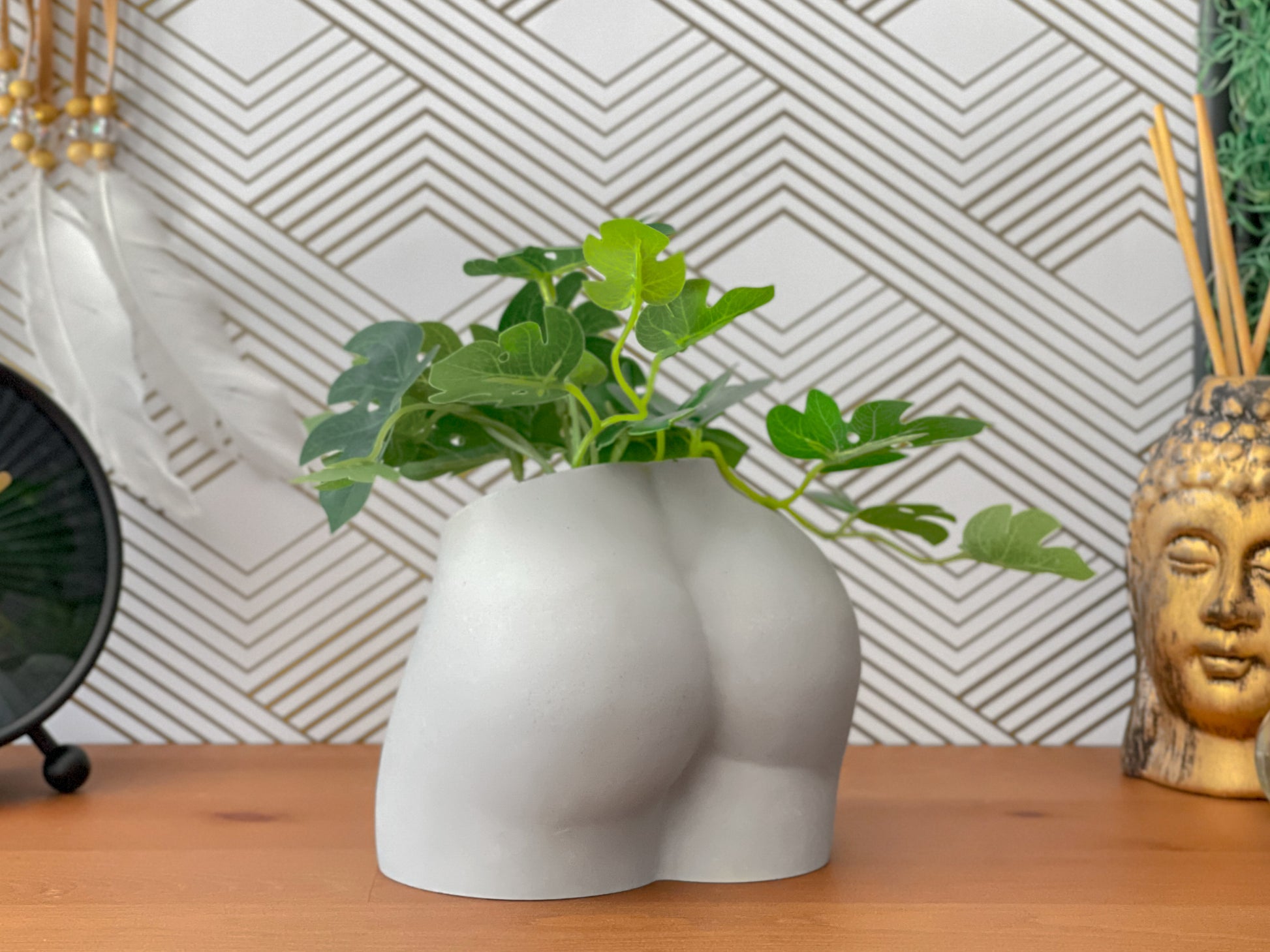 butt plant pot Butt Planter
